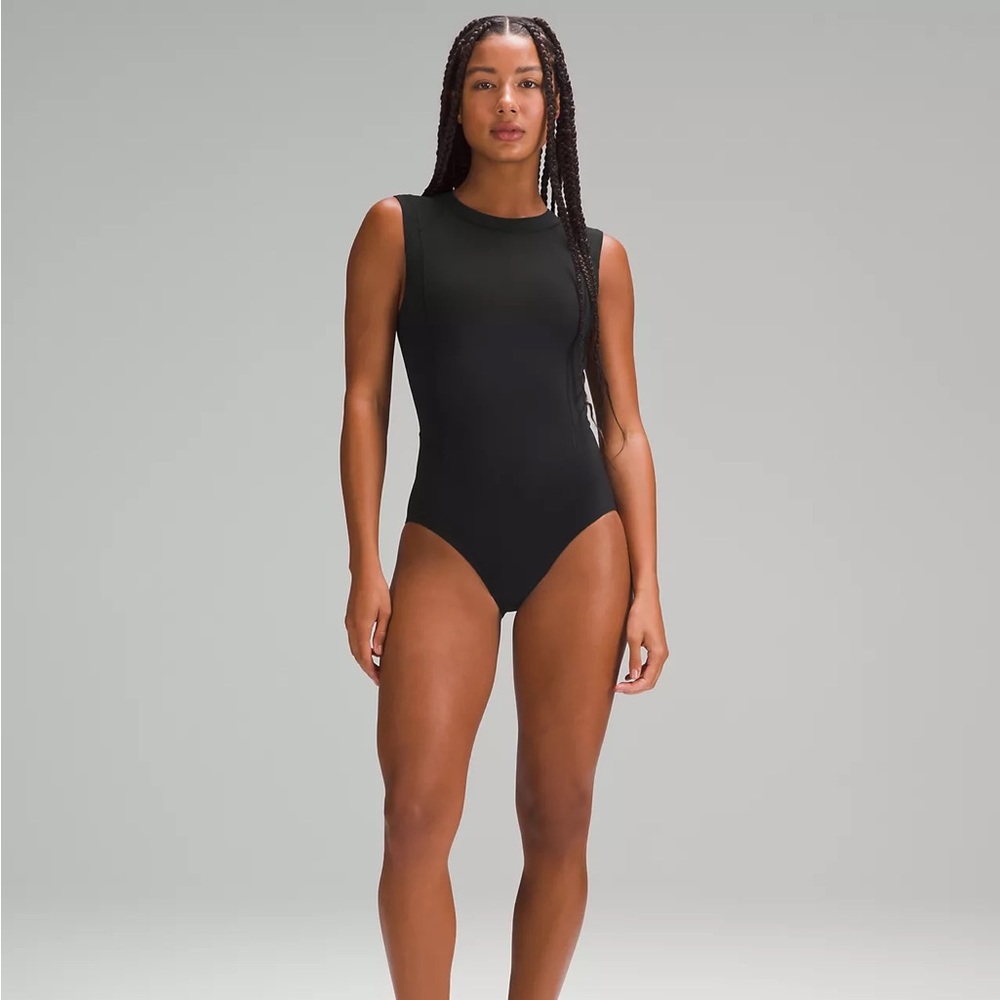 NWT Lululemon zip back paddle suit medium bum coverage $128 Size 2